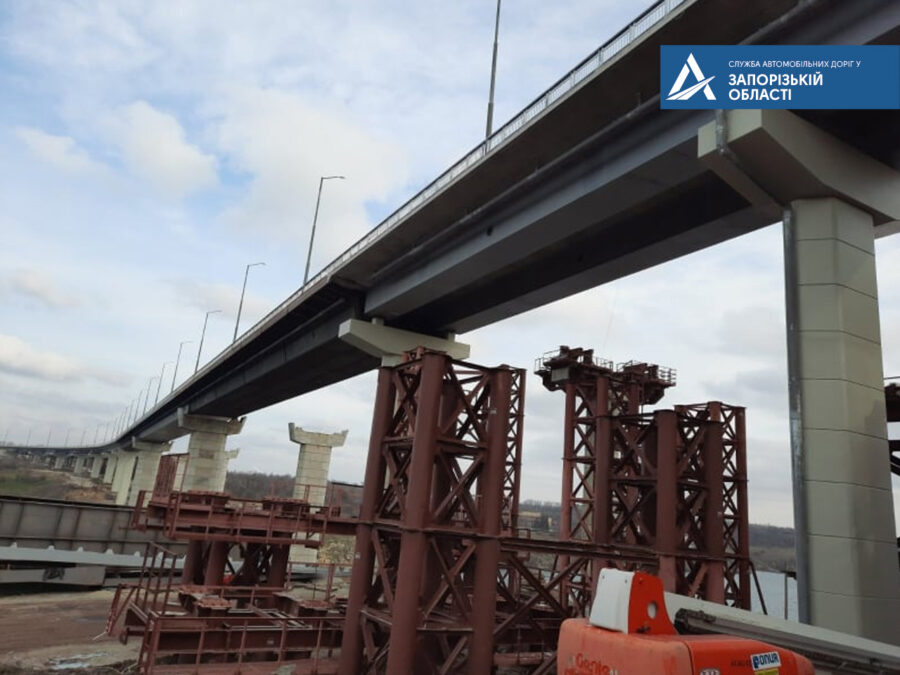 В Запорожье активно проходит строительство второй части нового моста: что уже сделано (ФОТО)