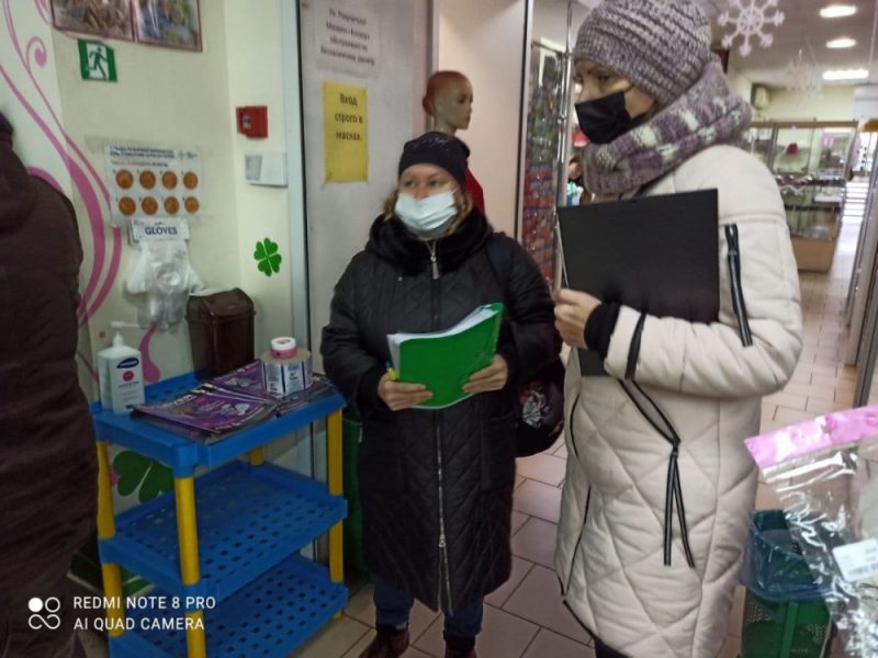 В Запорожской области проверили, как магазины и кафе соблюдают карантин