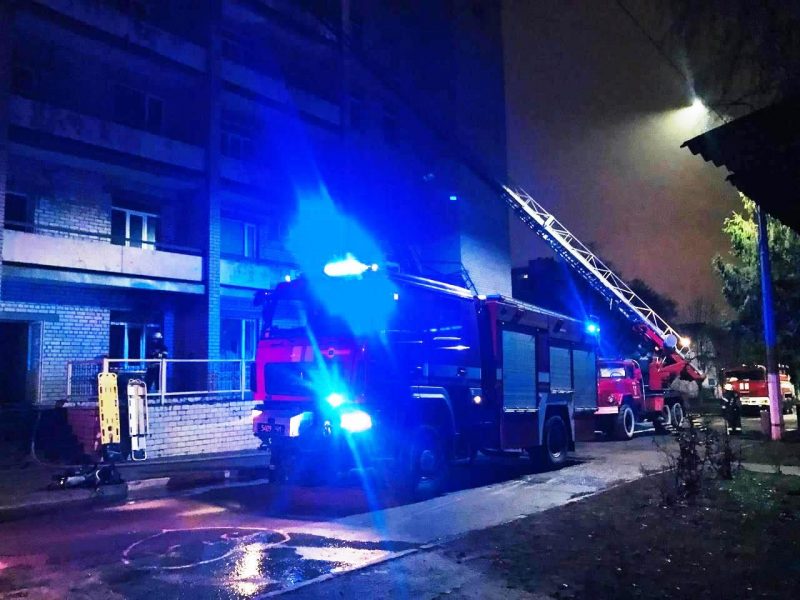 Ночью в Запорожской областной инфекционной больнице произошел пожар