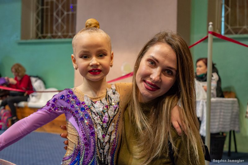 В Запорожье выбирают самую грациозную гимнастку среди детей со всей Украины.