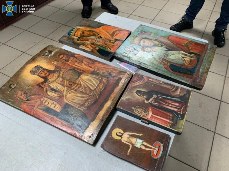 В Запорожье СБУ предупредила контрабанду старинных икон в Россию