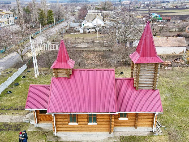 Как выглядит деревянный храм в селе Запорожской области, в котором были колонии меннонитов