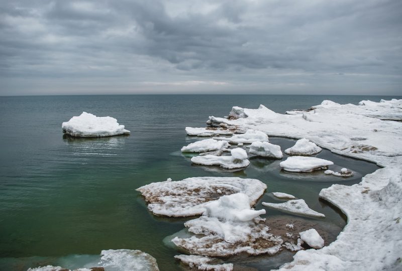 Каким был последний день зимы на Азовском море - фото 