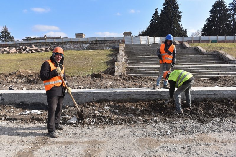 Подземные работы по реконструкции центральной площади Запорожья планируют завершить до 31 августа