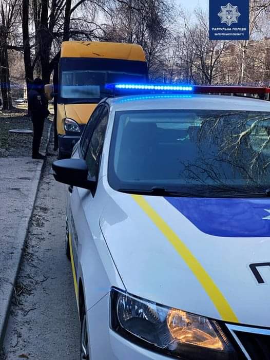 В Запорожье полицейские проверили городские маршрутки (ФОТО)