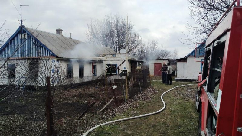 пожар в Гуляйполе - загорелся частный дом