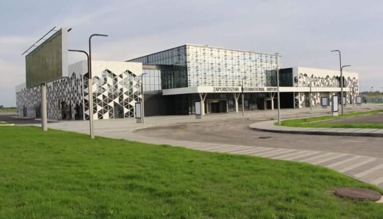 В запорожском аэропорту запускают новый прямой рейс на популярный курорт