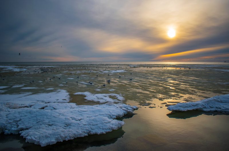 Завораживающий закат над Азовским морем показала фотограф из Бердянска