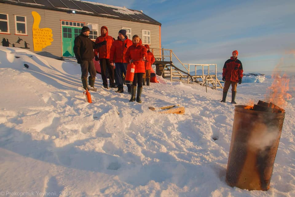 Ученый из Мелитополя вместе с коллегами уже в Антарктиде