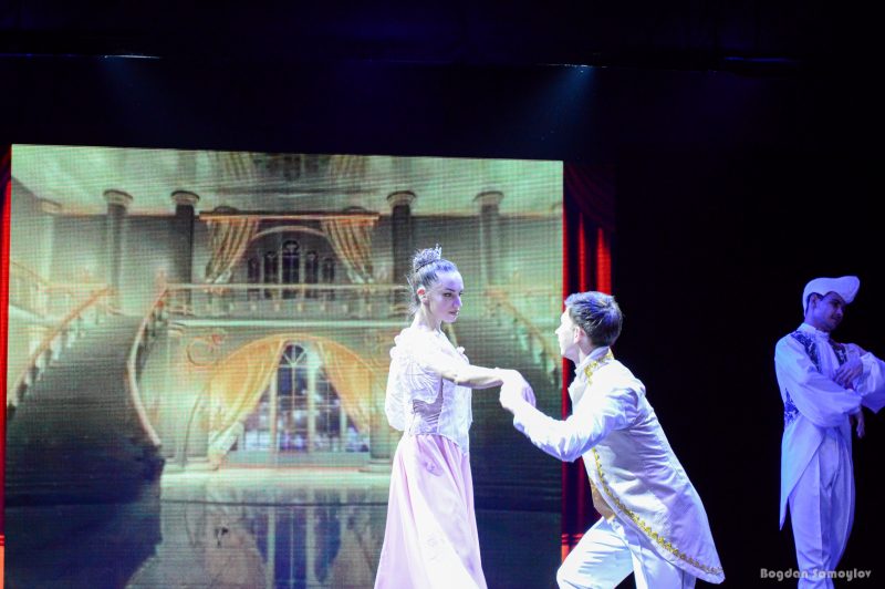 Запорожский театр полгода готовил премьеру сказочного балета - фото
