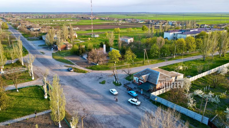 Как выглядит с высоты село Запорожской области, основанное более 200 лет назад - фото