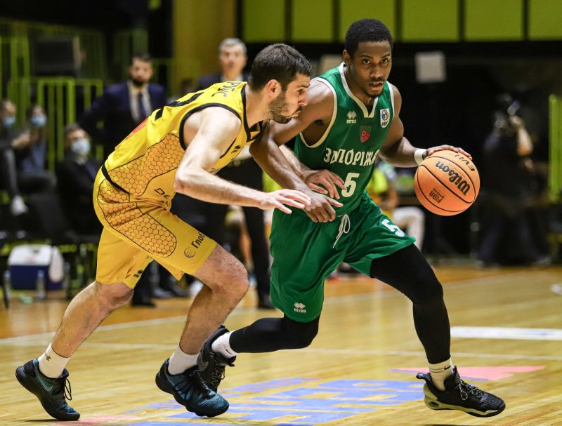 С ротацией в семь игроков наши баскетболисты третий раз в сезоне обыгрывают киевского «тяжеловеса»