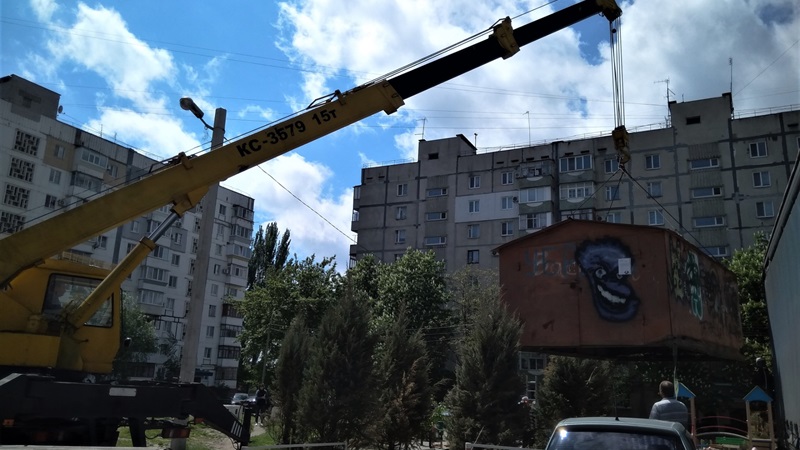 В Запорожье демонтировали ряд киосков (ФОТО)