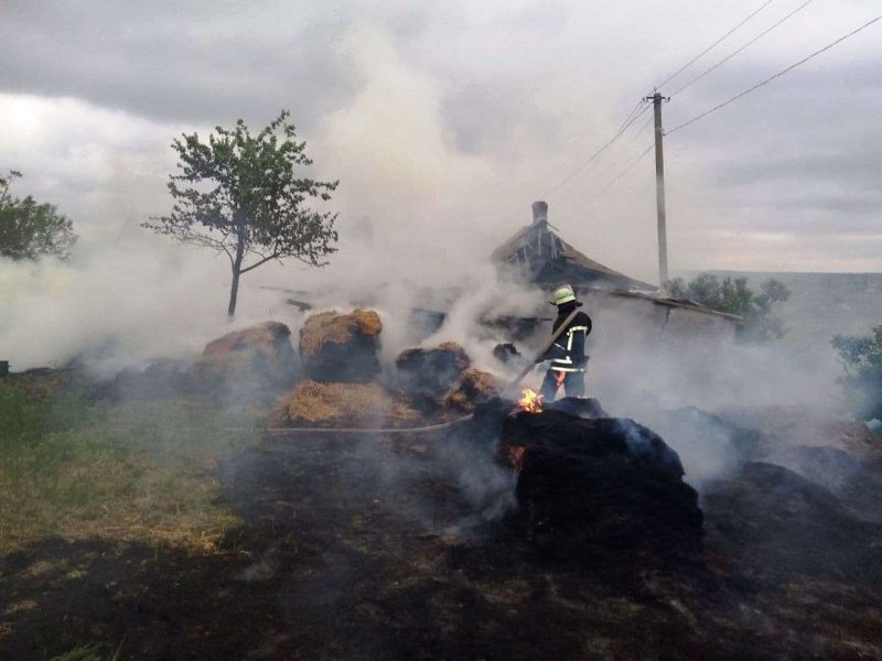 В Запорожской области горела солома