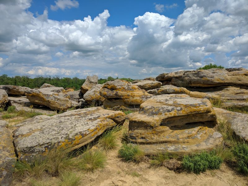 Фотограф и Запорожья показал, как выглядит Каменная могила - фото 