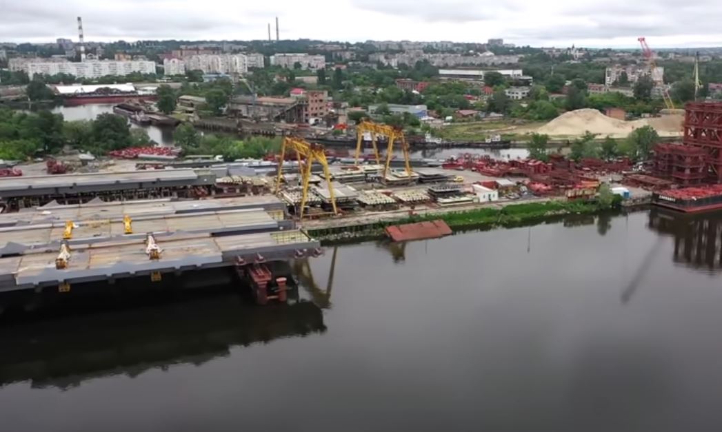 В сети показали, что происходит на строительстве запорожского моста в районе Кривой бухты (ВИДЕО)