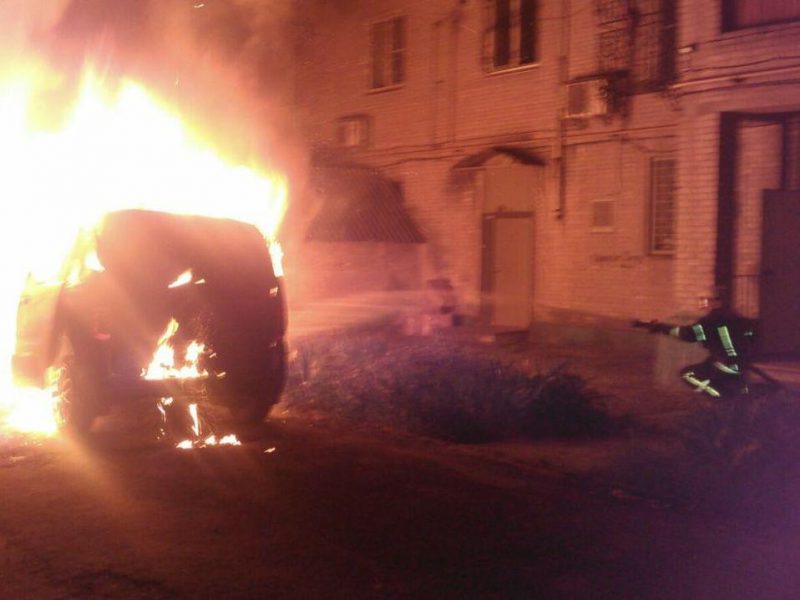 В Запорожской области ночью загорелся автомобиль