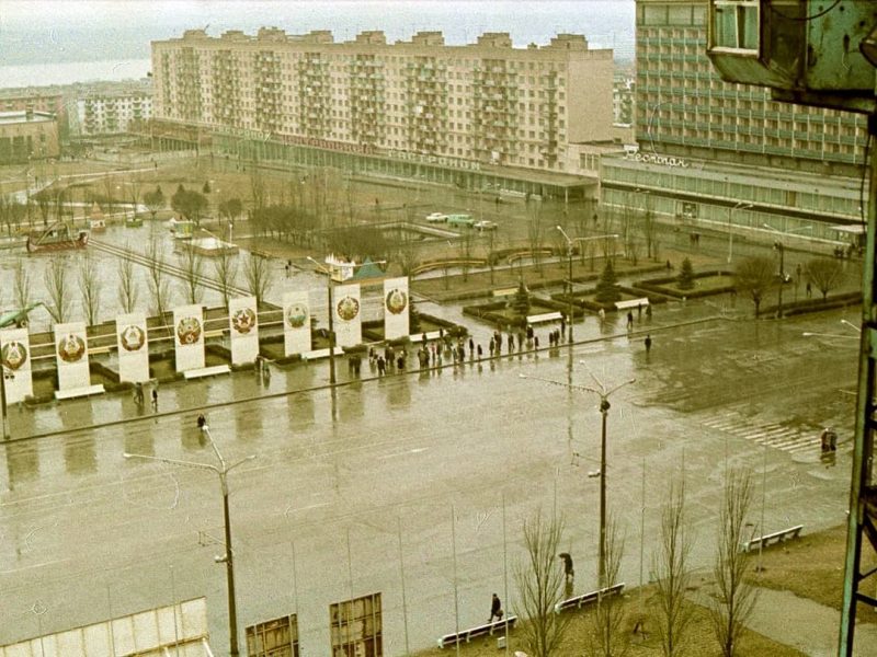 Как в Запорожье выглядела площадь Фестивальная почти полвека назад - фото