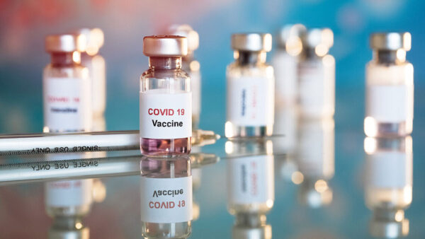 За минувшие сутки более 5000 запорожцев привились от коронавируса