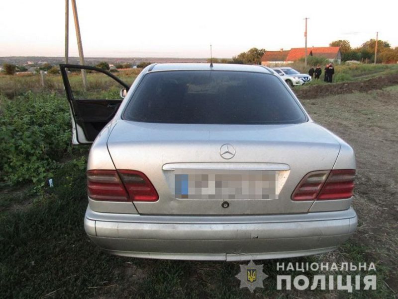 В Камышевахе водитель иномарки пытался подкупить патрульных инспекторов