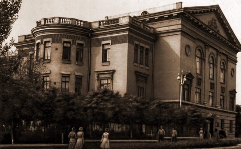 Как в Запорожье выглядела мужская гимназия, построенная более ста лет назад
