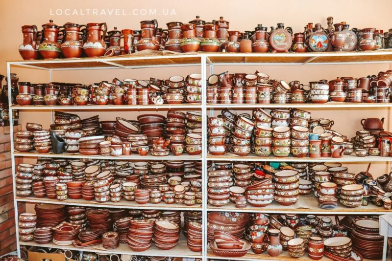 В Запорожской области создают уникальную керамику с украинским колоритом 