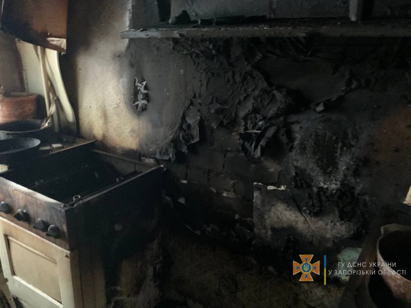 На пожарах в Запорожье погибло двое мужчин 