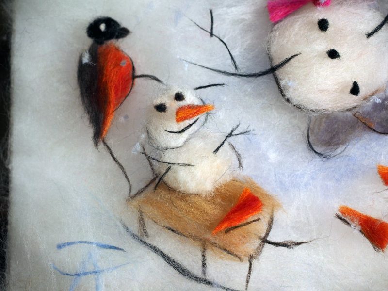 Запорожская фотохудожница Татьяна Аверина рисует снеговиков шерстью