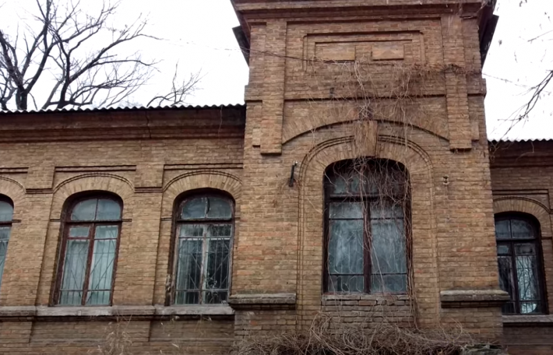 Как в Запорожье выглядит здание первой городской больницы, построенное в конце 19 века - видео 