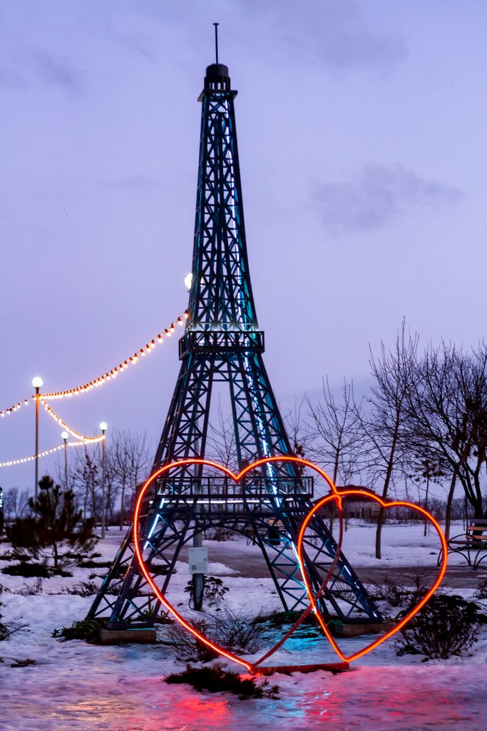 Эйфелева башня в Запорожской области
