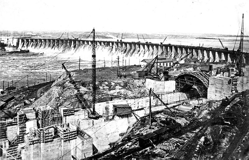 Плотина апрель 1932