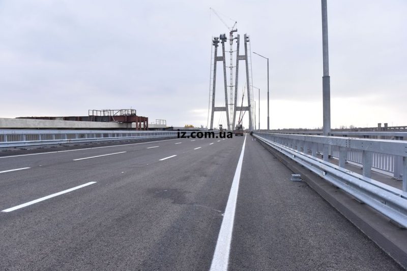 В Запорожье откроют верховую часть вантового моста: как будет ездить транспорт после запуска движения (СХЕМА)