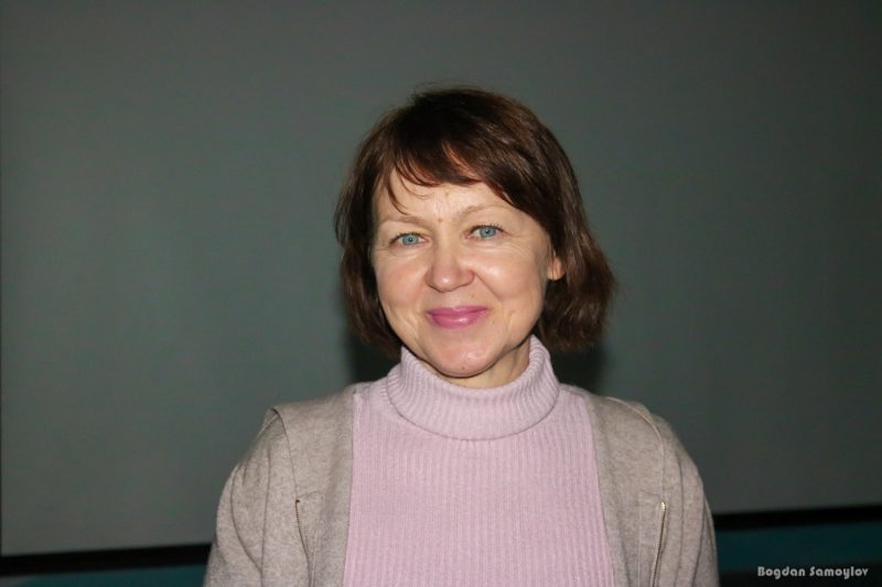 Запорожская писательница презентовала новый сборник поэзии и песен 