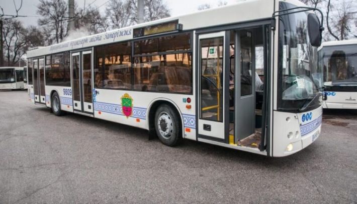 Один из запорожских маршрутов начнут обслуживать большие автобусы