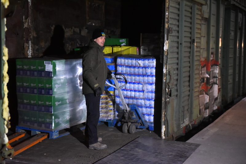 До Запоріжжя прибуло 80 тонн продуктів для гуманітарних наборів