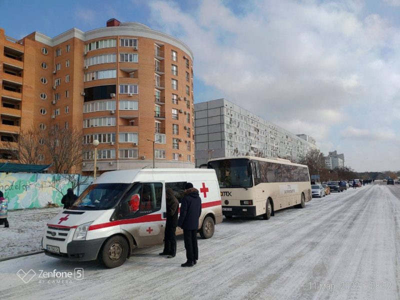 До Запоріжжя прибула евакуаційна колона мешканців окупованих російською армією міст