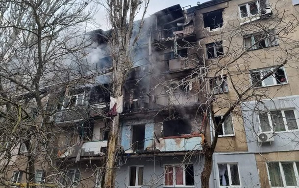 Внаслідок обстрілу Миколаєва пошкоджено 167 будинків