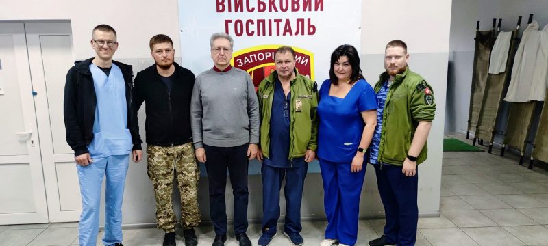 До хірургів Запорізького військового госпіталю приєдналися провідні військові хірурги з інших міст України