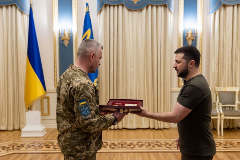 Найвищу державну нагороду Президент вручив полковнику Сергію Мусієнку