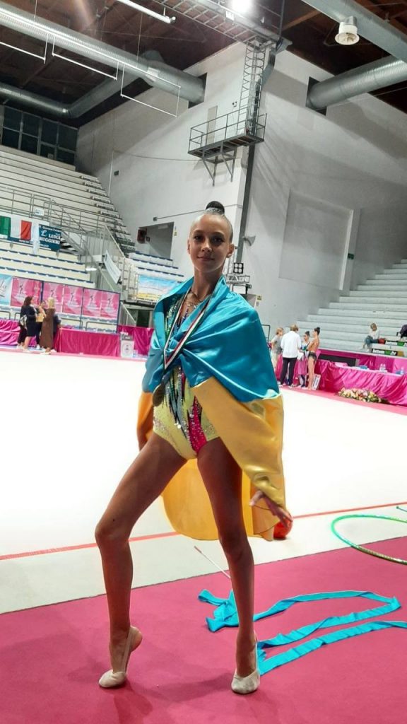 Юні гімнастки із Запоріжжя здобули перемогу на міжнародних змаганнях 