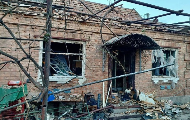 Окупанти з Градів та Ураганів обстріляли два райони Дніпропетровщини