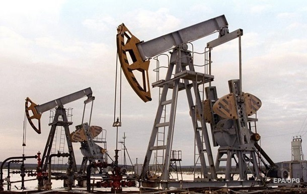 Доходи Росії від нафти та газу впали на 40% – МЕА