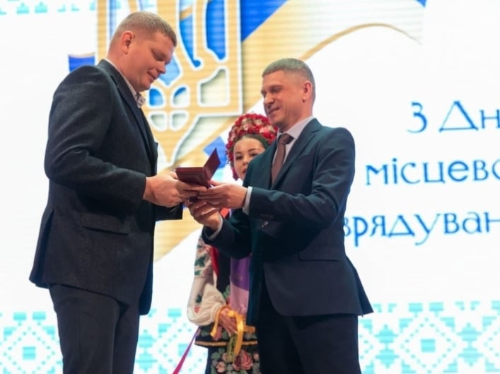 Руслан Куксов был удостоен звания «Заслуженный работник физической культуры и спорта Украины» .