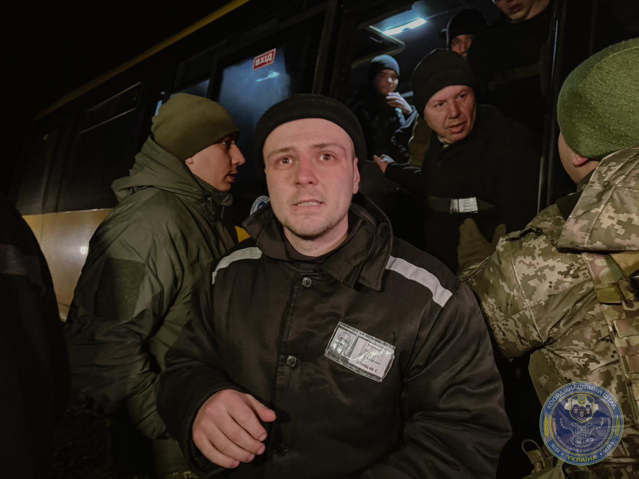Сто українців сьогодні повернулись додому з російського полону - фото 4