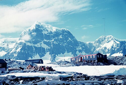 https://sky.zp.ua/wp-content/uploads/2026/10/500px-port_lockroy_1962.jpg