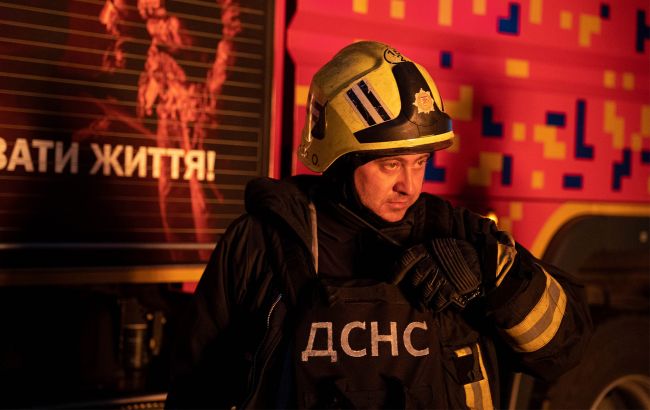 РФ атакувала Хмельниччину, на території нафтобази пожежа