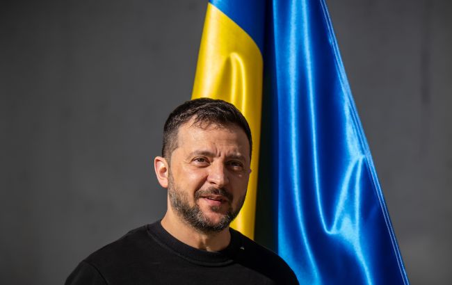 "Фантазує Путіну": Зеленський висміяв брехню Герасимова про ситуацію на фронті