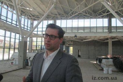 batko-direktora-zaporizkogo-aeroportu-praczyud194-rektorom-v-dnr-bloger.jpg
