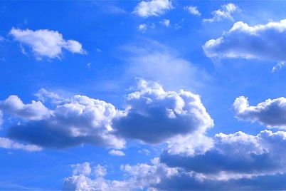 belogrivye-loshadki-nad-azovskim-morem-zapechatleli-oblaka-neobychnoj-formy-foto.jpg