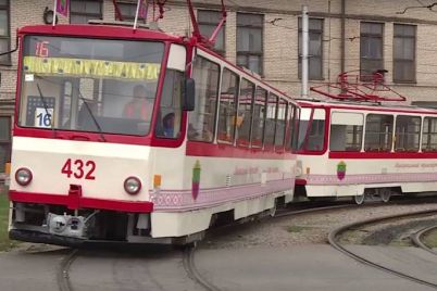 bilya-golovnogo-vokzalu-zaporizhzhya-timchasovo-zminyat-miscze-zupinki-tramvad197v.jpg